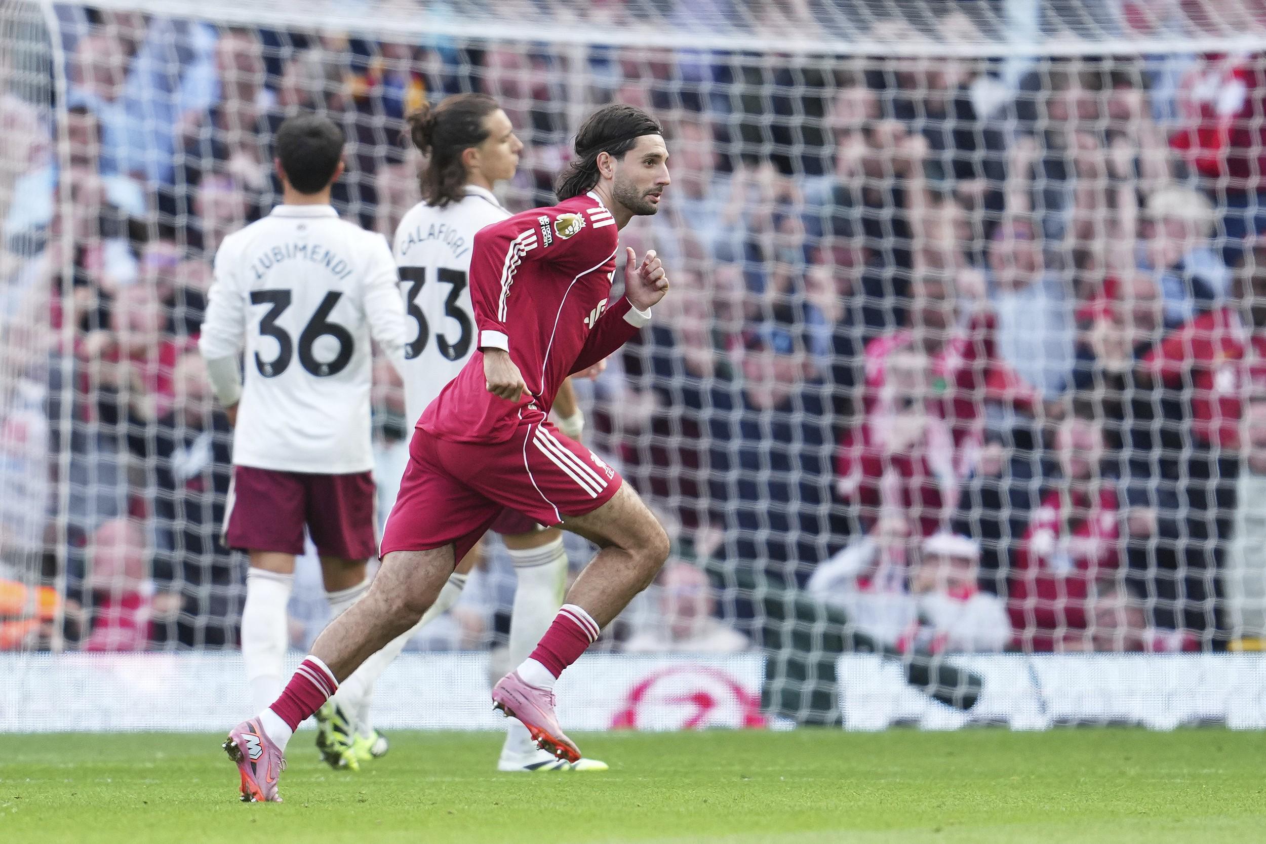 强强对话击败阿森纳,本赛季英超仅剩利物浦保持全胜